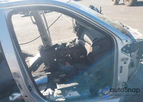 2015 Cadillac Escalade Esv Premium z USA, uszkodzony, nr VIN 1GYS3TKJ3FR747324